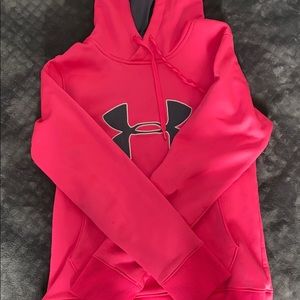 Under armour sweat shirt